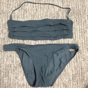 🏖☀️ ready! Gap Body Gray Bikini
